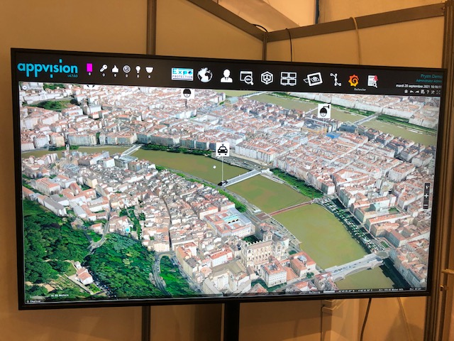 Modélisation 3D dans un hyperviseur Modélisation 3D photoréaliste dans un hyperviseur avec une cartographie 3D permettant aux utilisateurs de visualiser et d’interagir avec les objets connectés IoT directement sur une carte (caméras, détecteurs de présence, détecteurs de fumée, etc…).